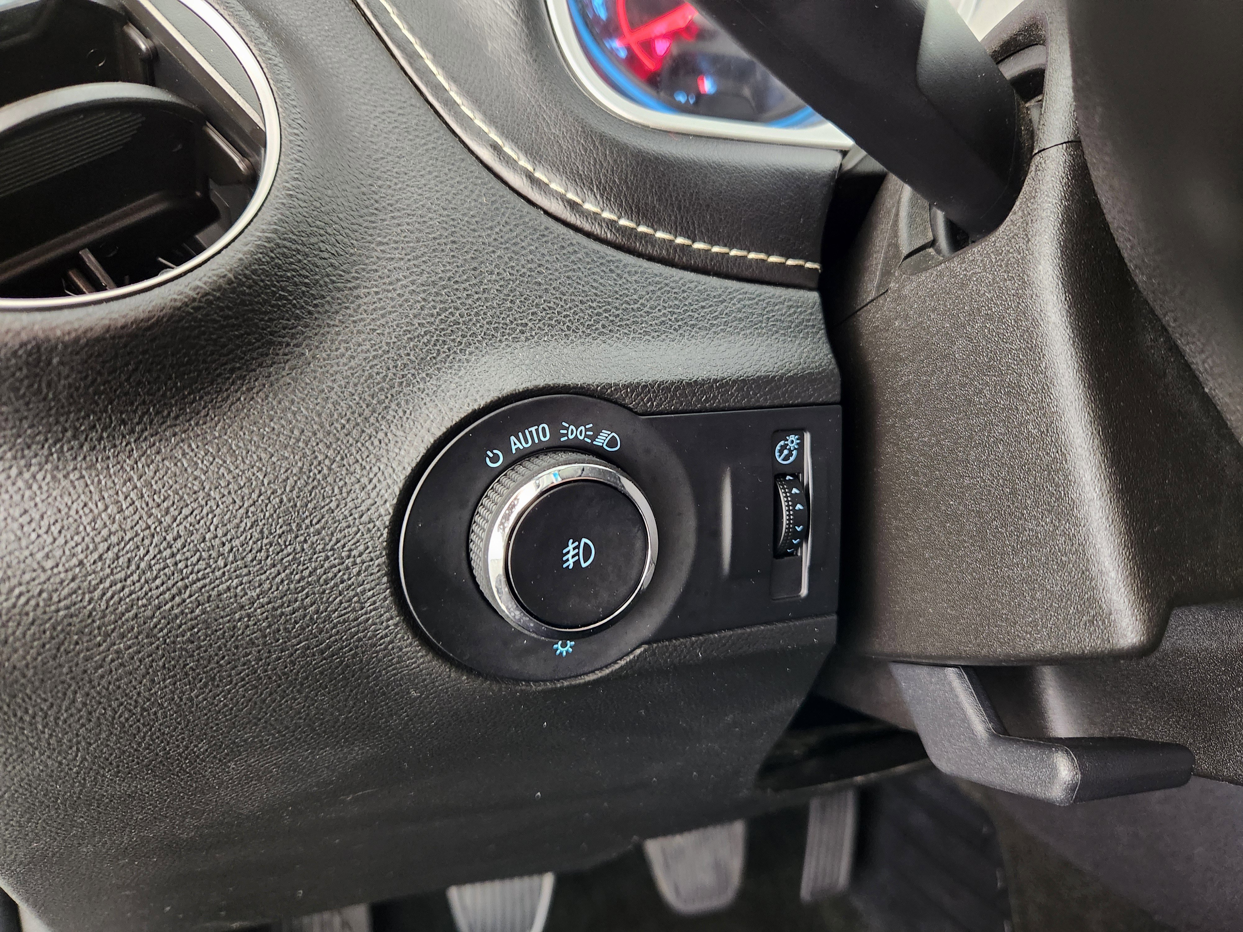 Used 2013 Chevrolet Camaro SS image 26