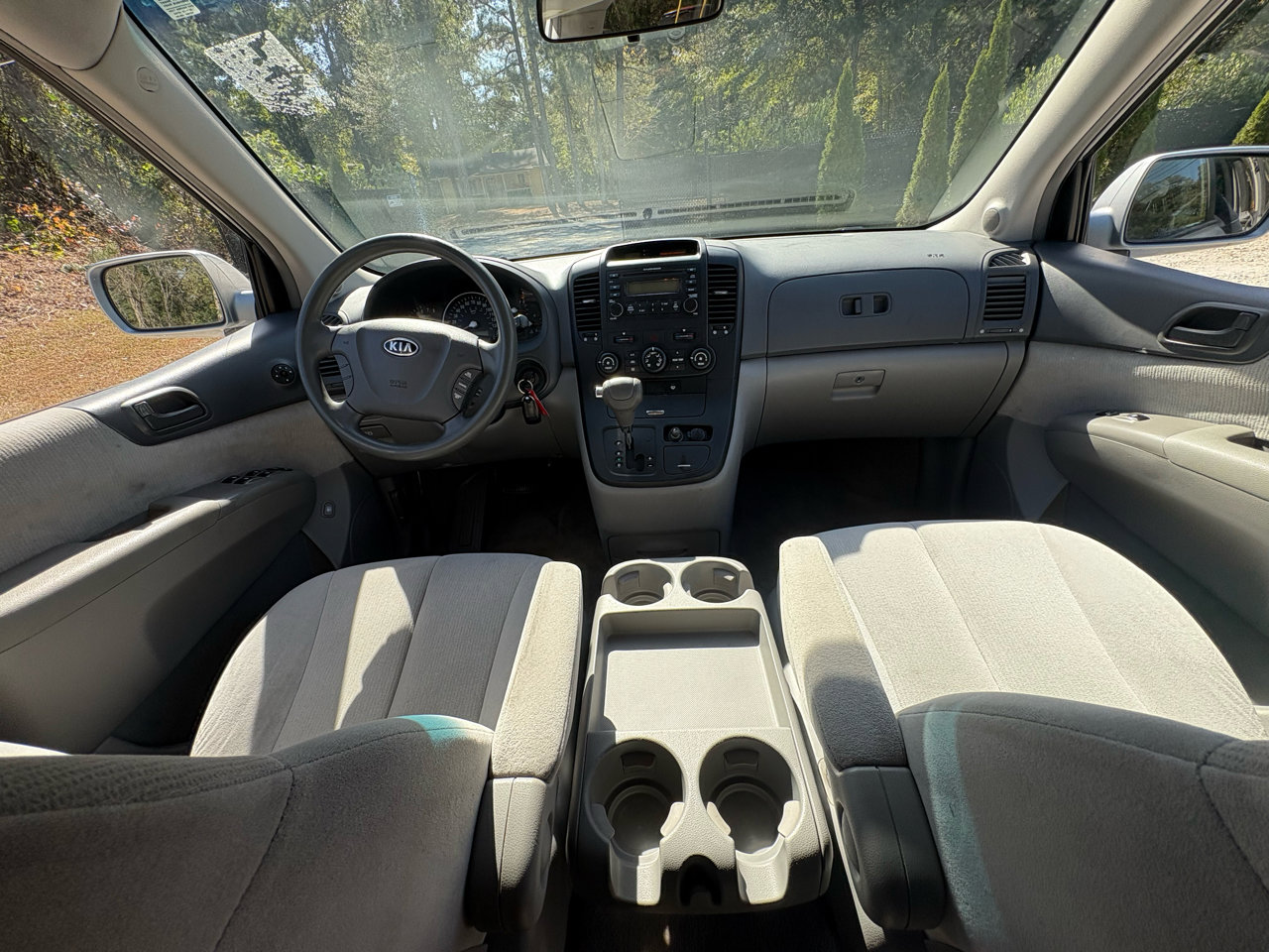 Used 2006 Kia Sedona LX image 14