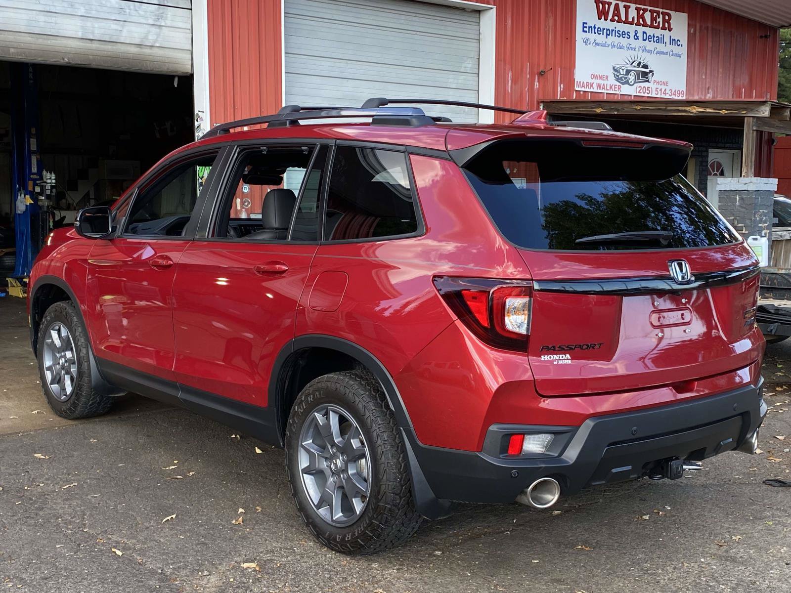 Used 2025 Honda Passport TrailSport image 4