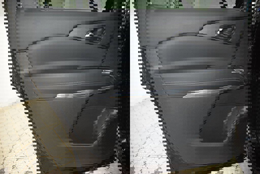 New 2026 Chevrolet Traverse LT image 43