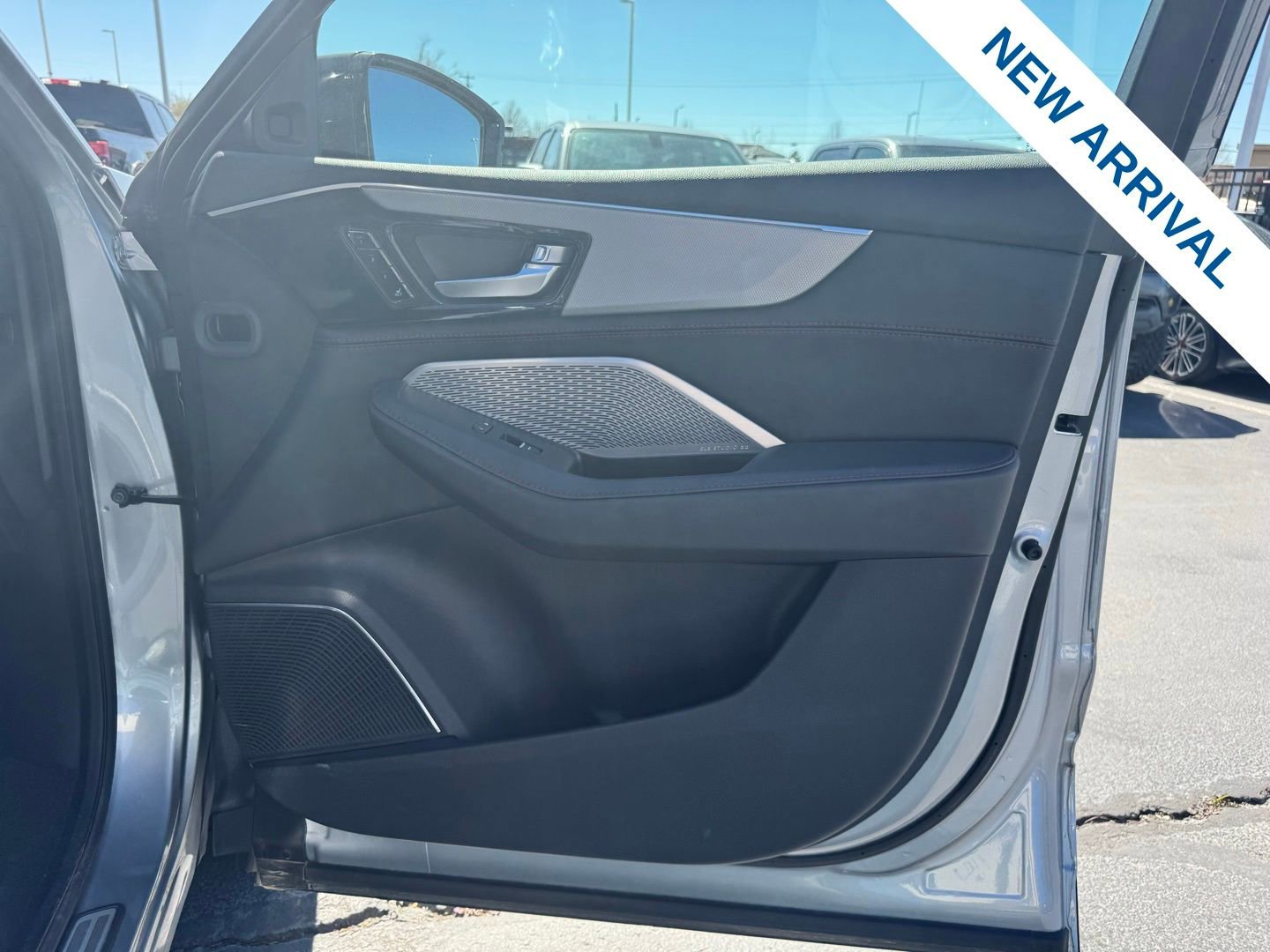 Used 2023 Acura MDX A-Spec image 10