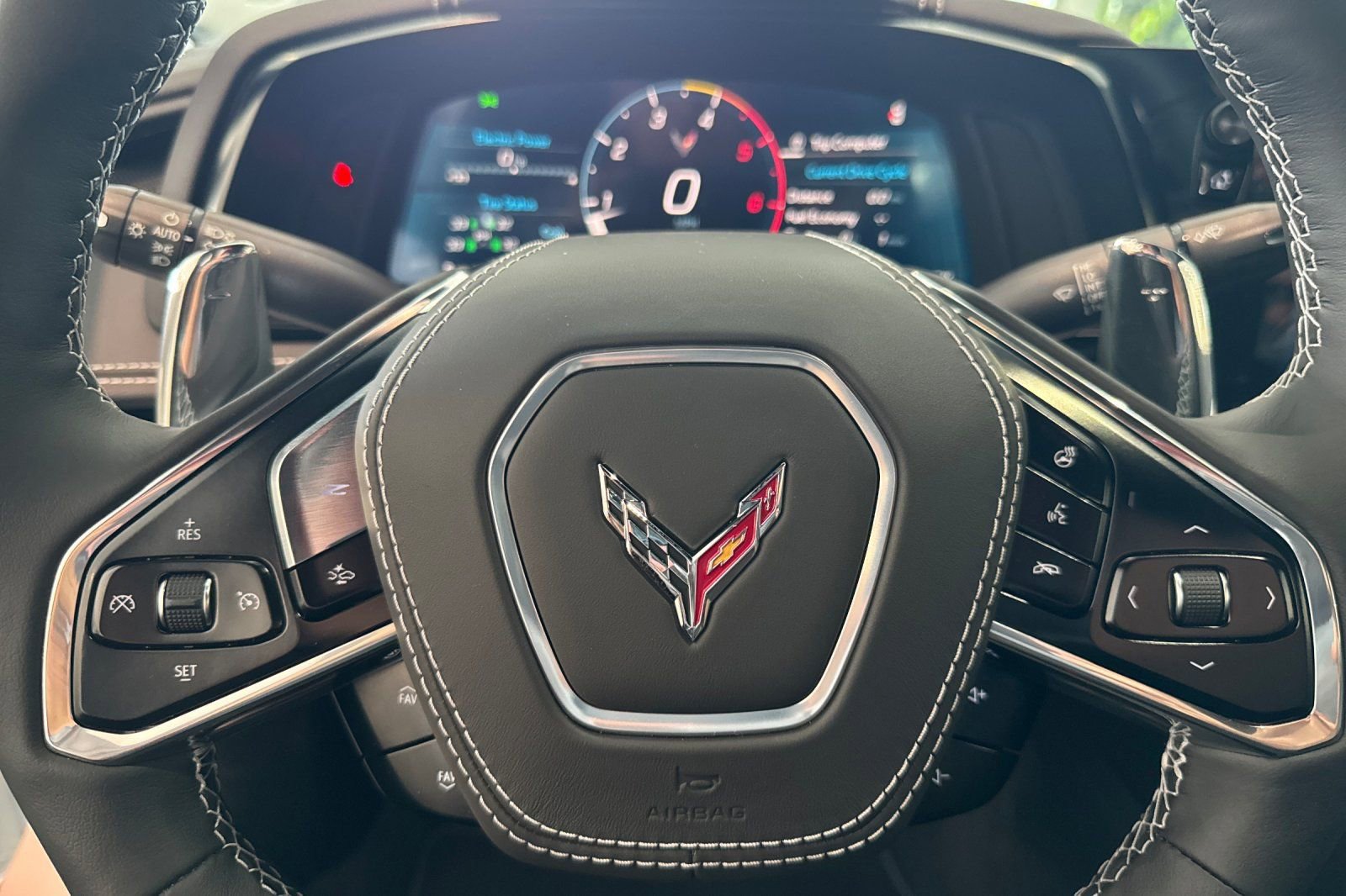 New 2025 Chevrolet Corvette E-Ray AWD/4WD image 18