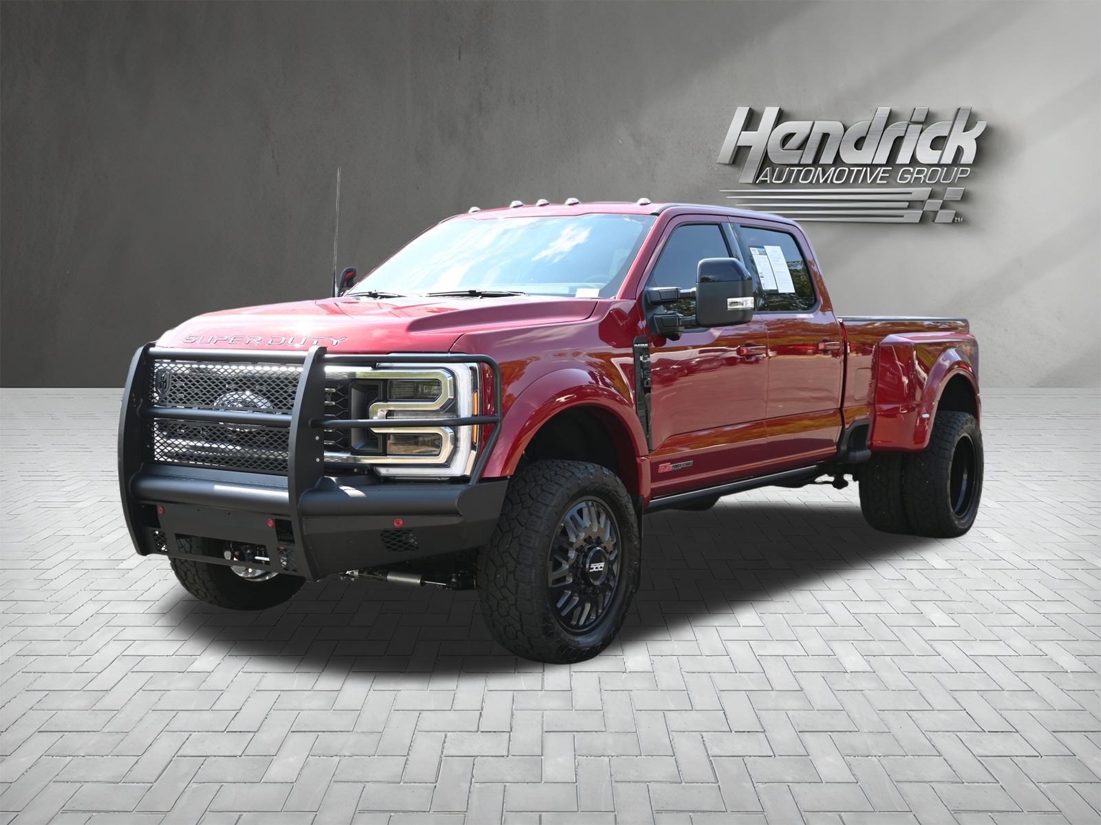 Used 2025 Ford F450 Platinum w/ FX4 Off-Road Package image 5