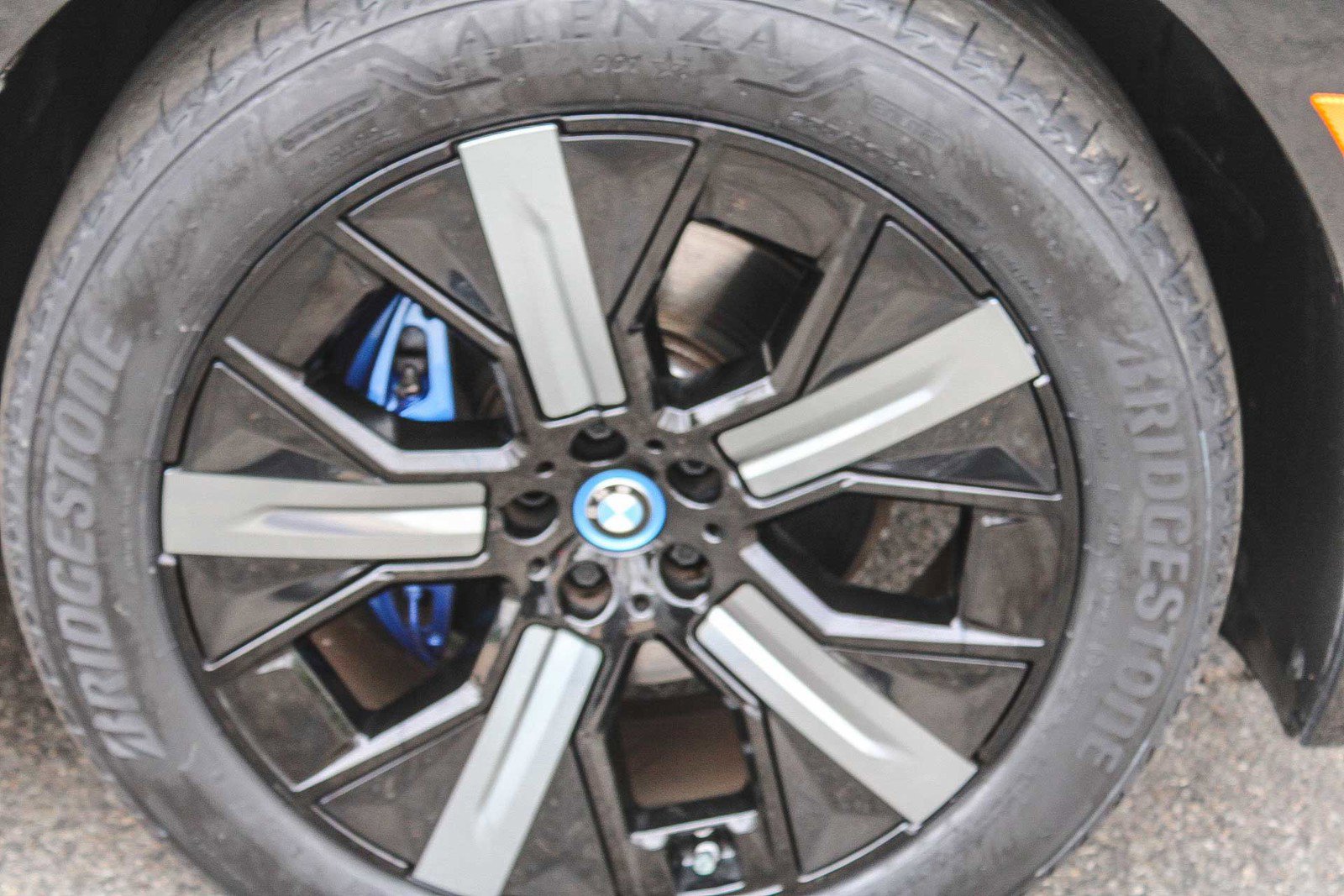 Certified 2023 BMW iX xDrive50 w/ Sport Package image 10