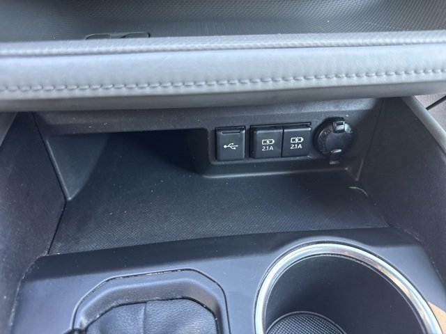 Used 2021 Toyota Highlander LE image 29