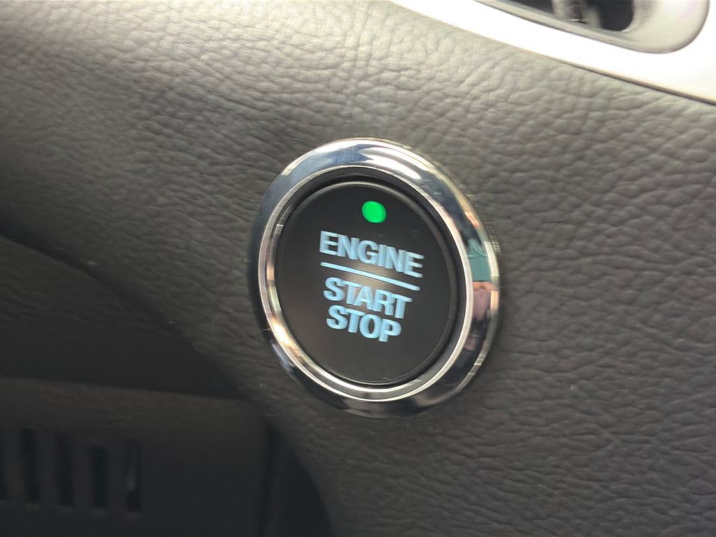 Used 2024 Ford Edge SEL AWD/4WD image 23