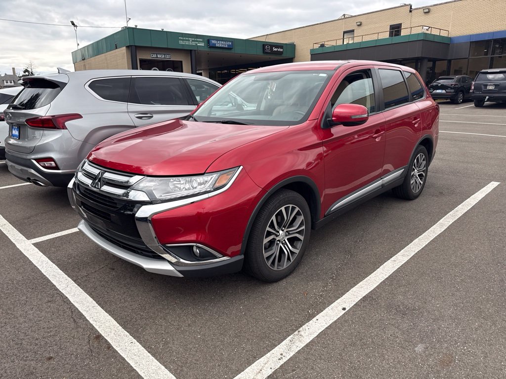 Used 2018 Mitsubishi Outlander SE