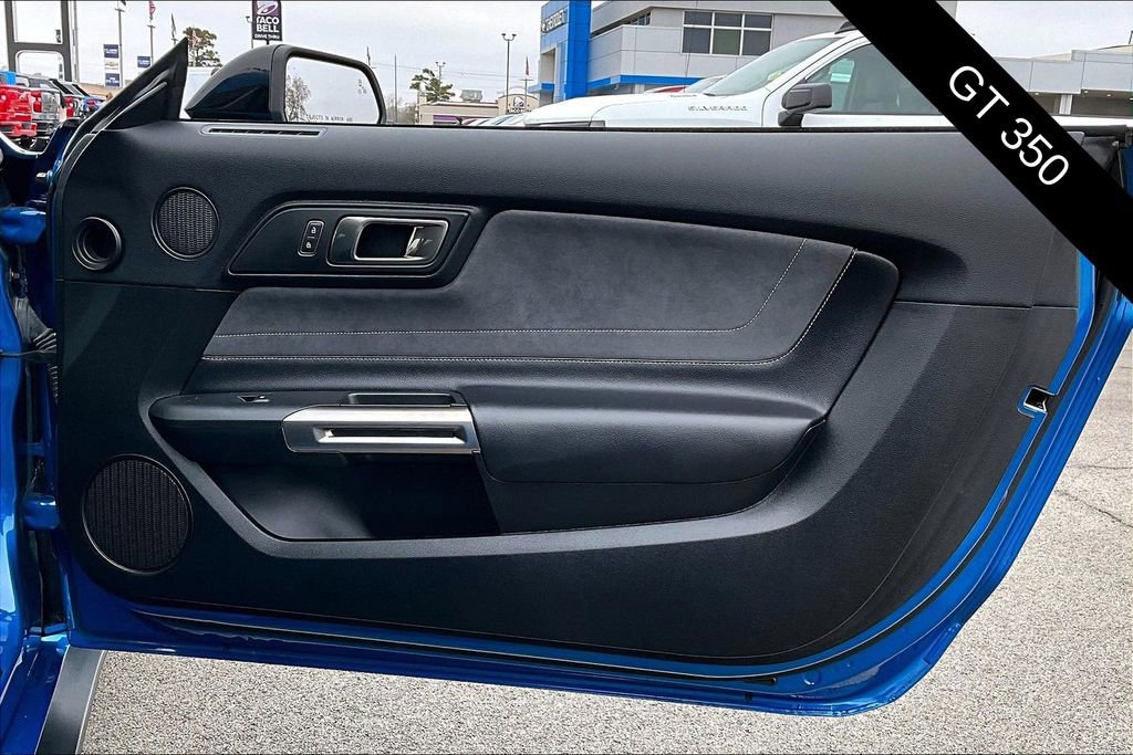 Used 2020 Ford Mustang Shelby GT350 w/ Technology Package image 25