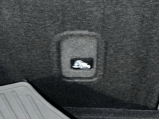 Used 2023 Nissan Rogue S image 19