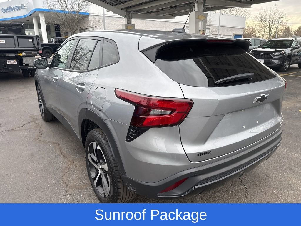 Certified 2024 Chevrolet Trax RS w/ Sunroof Package image 6