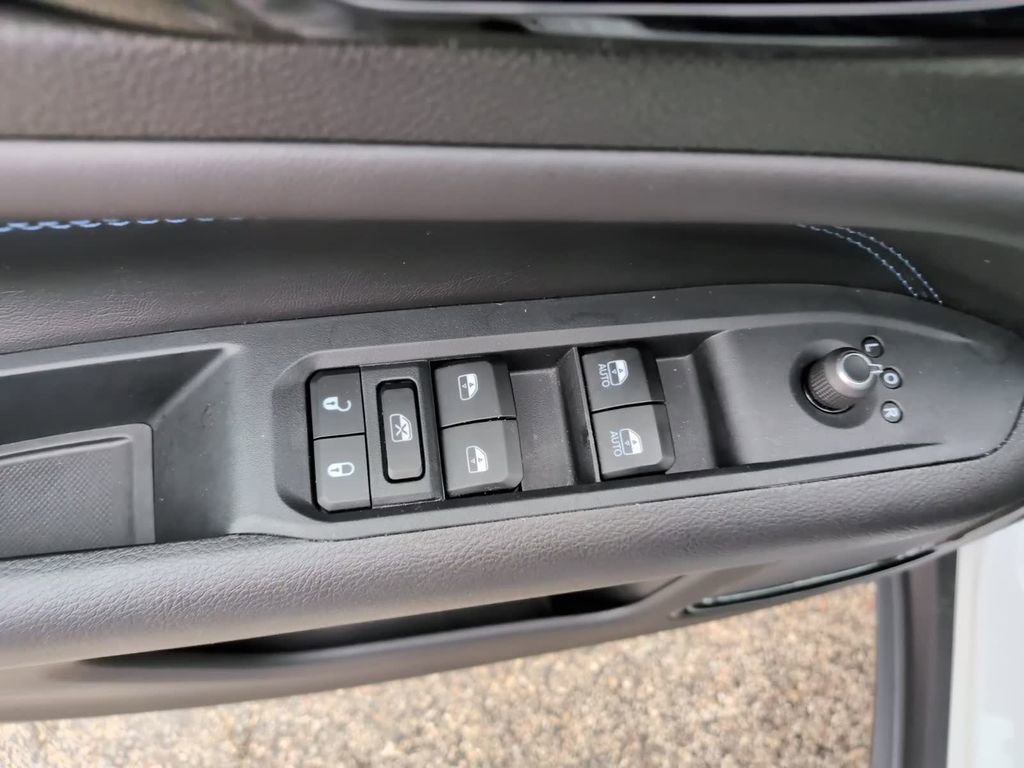 Used 2025 Jeep Compass Latitude w/ Altitude Special Edition AWD/4WD image 20