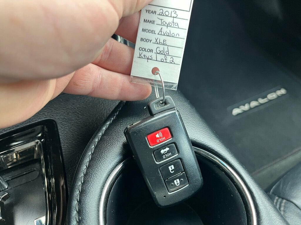 Used 2013 Toyota Avalon image 50