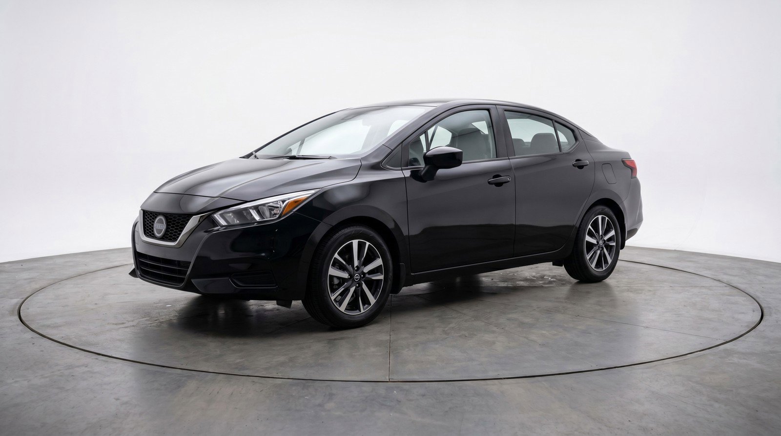 Used 2025 Nissan Versa SV FWD image 3