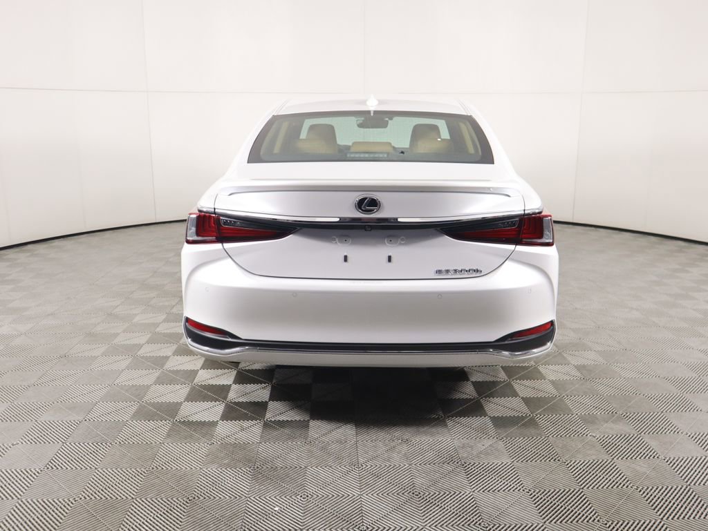 Certified 2025 Lexus ES 300h w/ Premium Package image 6