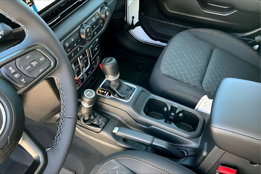 New 2026 Jeep Gladiator Mojave AWD/4WD image 9
