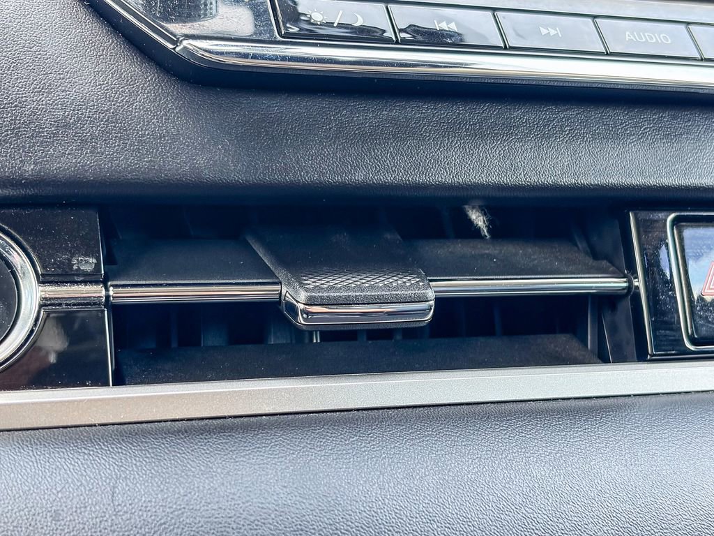 Used 2022 Mitsubishi Outlander SEL image 25