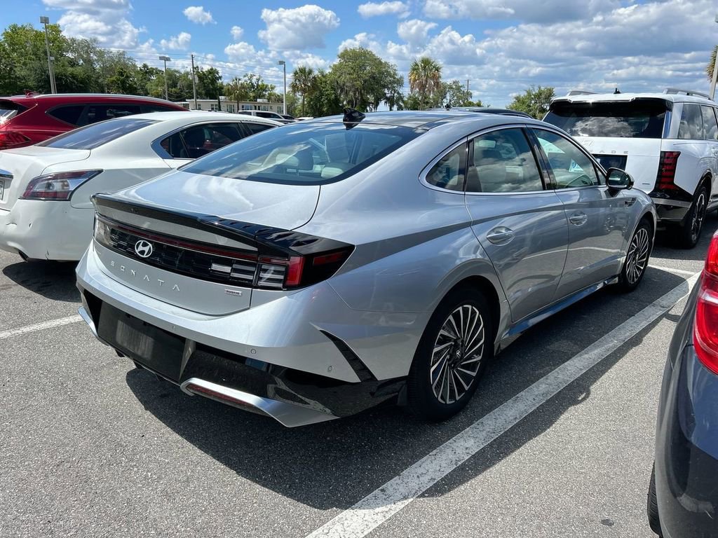Used 2024 Hyundai Sonata Limited FWD image 7