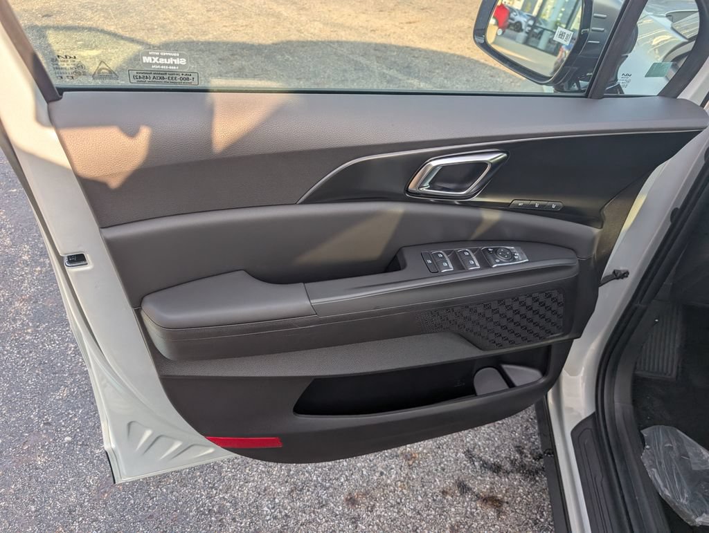 New 2026 Kia Carnival SX Prestige FWD image 12
