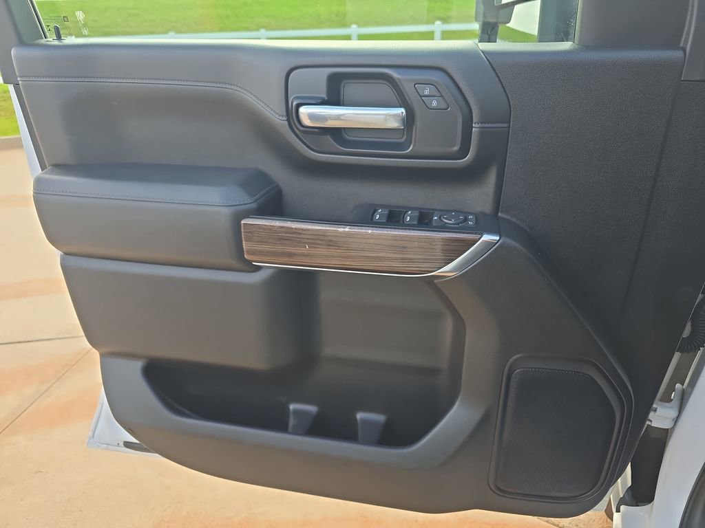 Used 2023 Chevrolet Silverado 2500 LT AWD/4WD image 26
