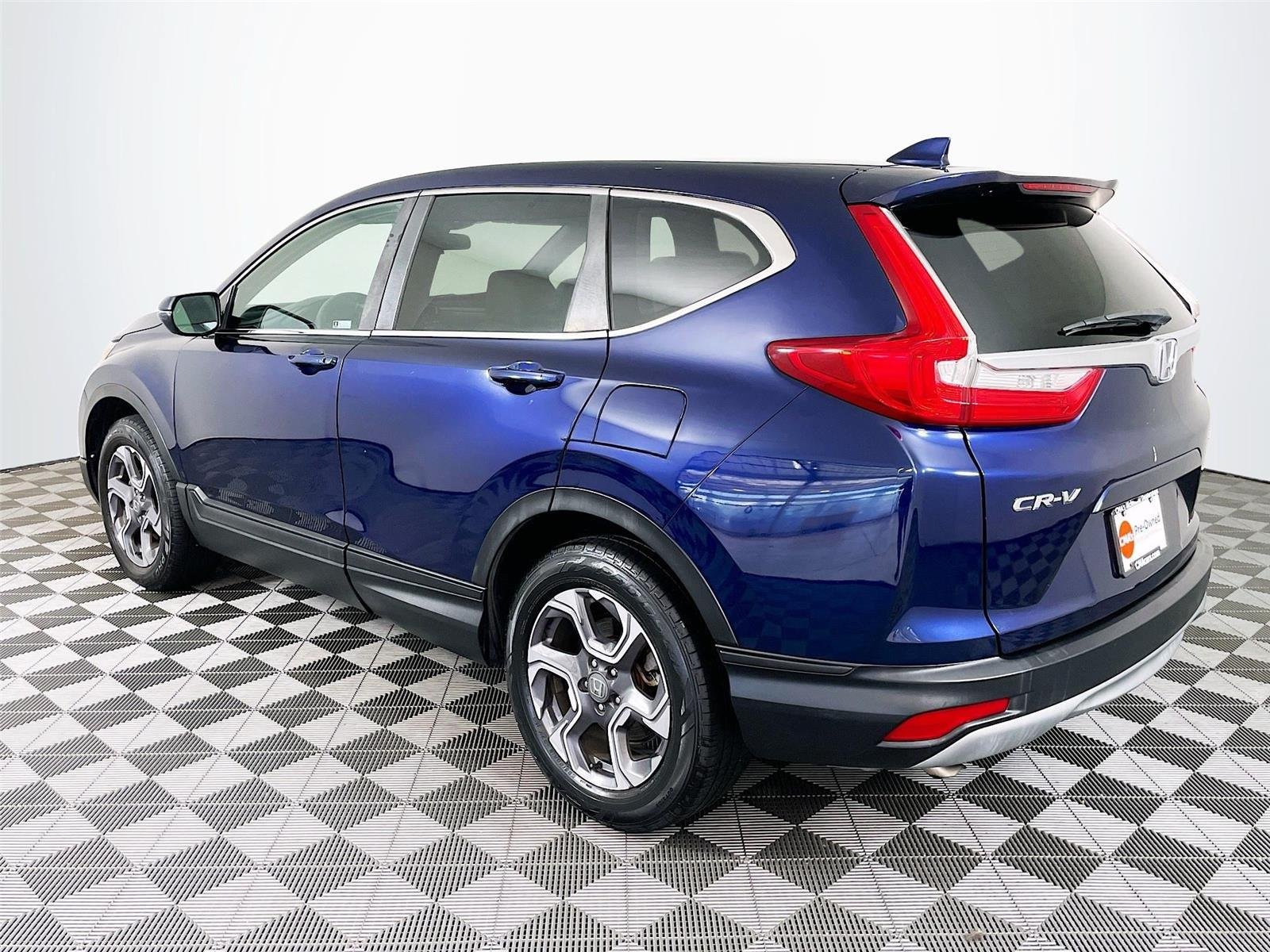 Used 2018 Honda CR-V EX image 6