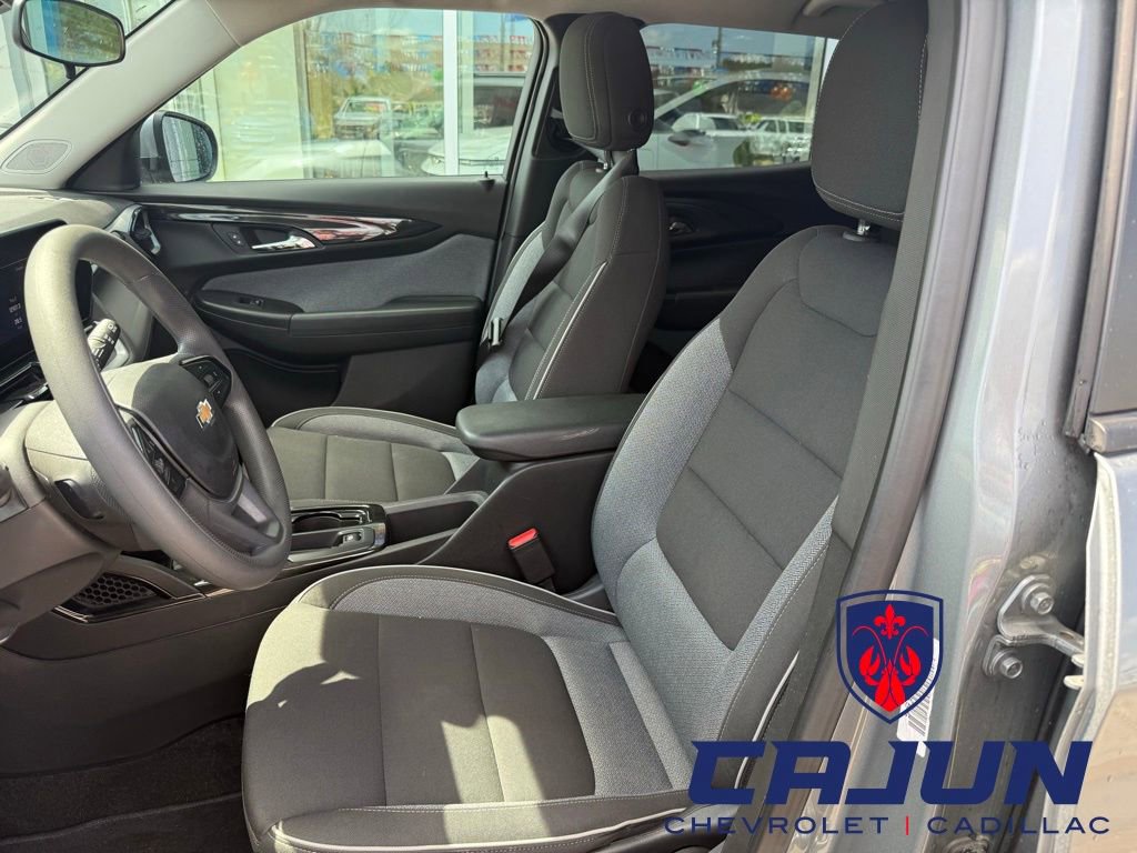 Used 2025 Chevrolet TrailBlazer LT image 8