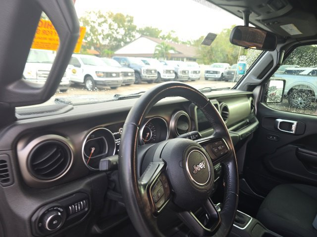 Used 2019 Jeep Wrangler Sport AWD/4WD image 9