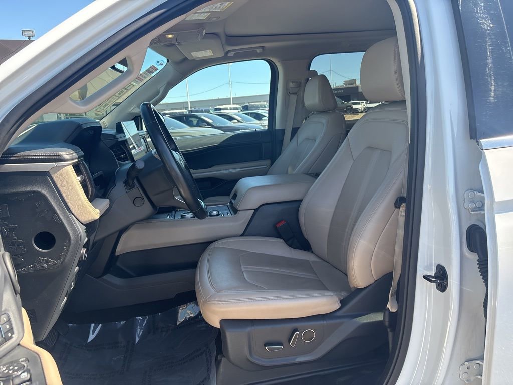 Used 2024 Ford Expedition Max Limited AWD/4WD image 12