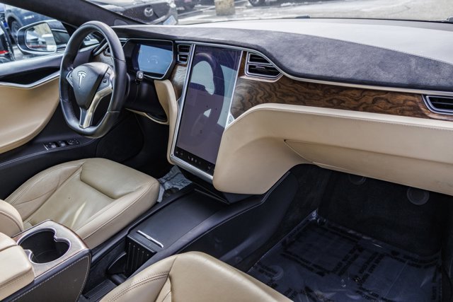 Used 2016 Tesla Model S 70D image 26