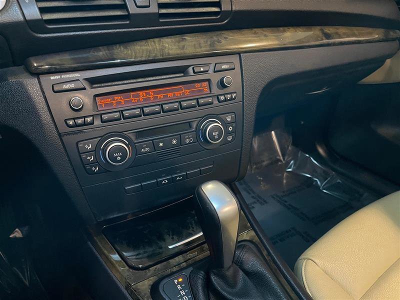 Used 2009 BMW 135i Convertible image 65