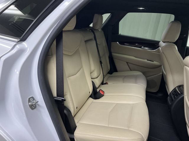 Certified 2018 Cadillac XT5 Luxury w/ Driver Awareness Package AWD/4WD image 28