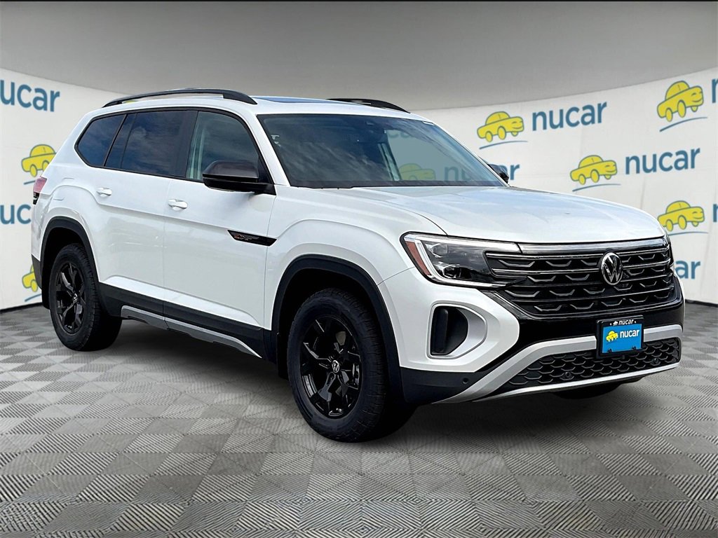 New 2026 Volkswagen Atlas Peak Edition image 1