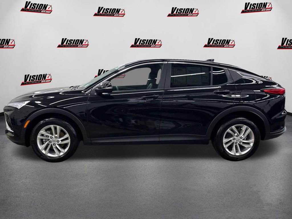 Used 2024 Buick Envista Preferred image 8