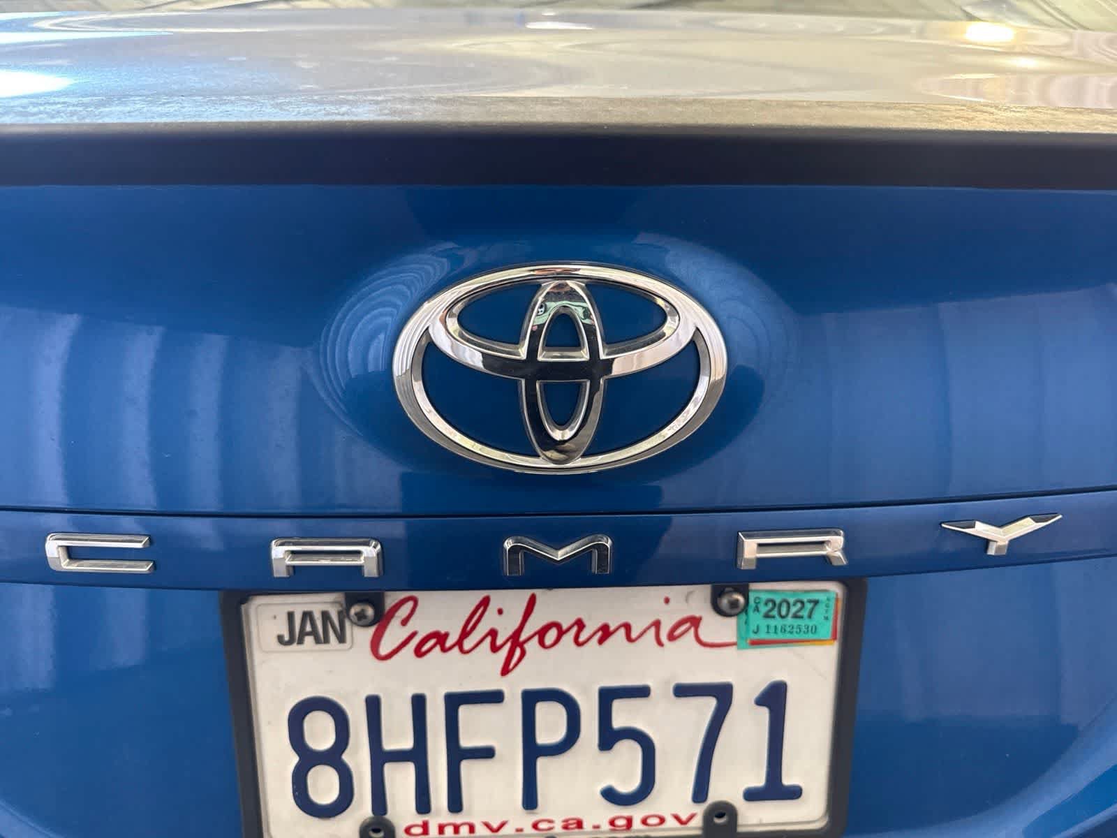 Used 2019 Toyota Camry SE w/ Carpet Mat Package FWD image 14