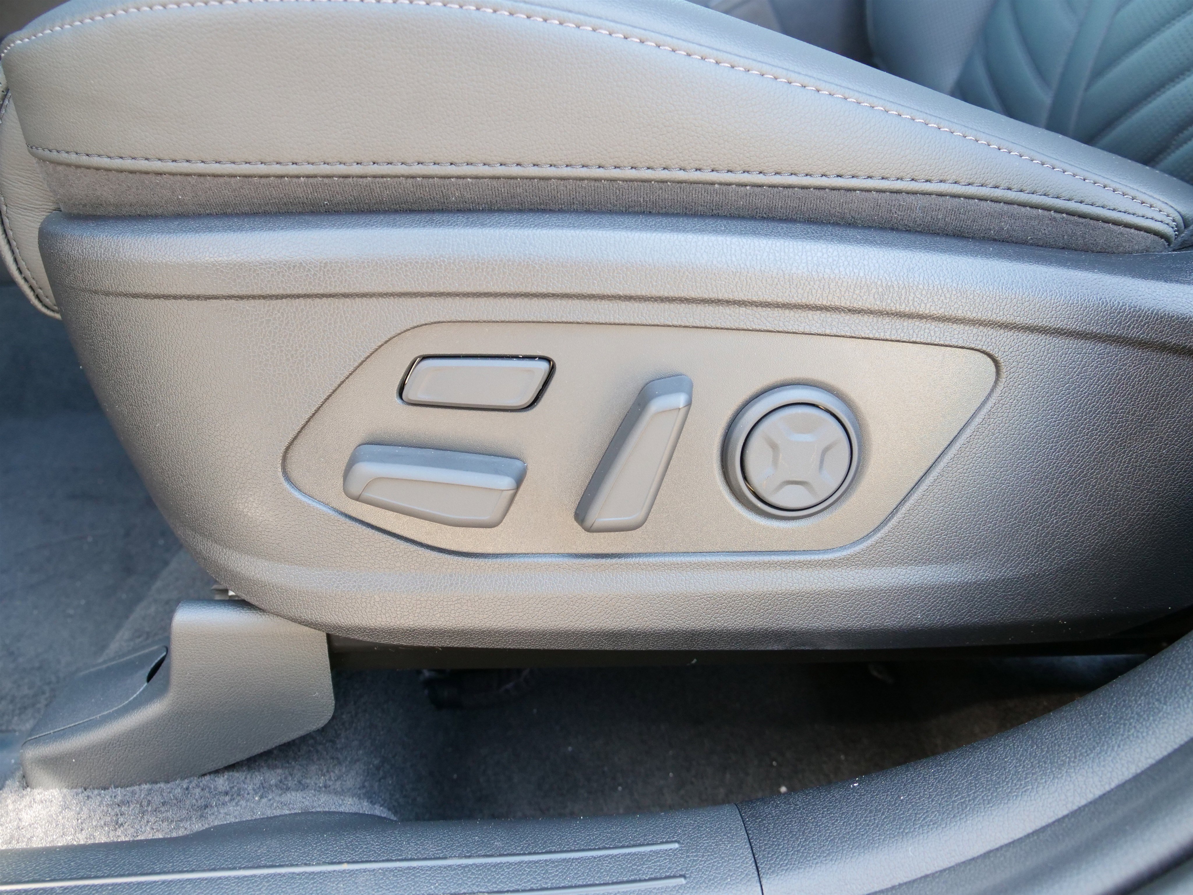 New 2026 Kia Sorento SX Prestige image 16