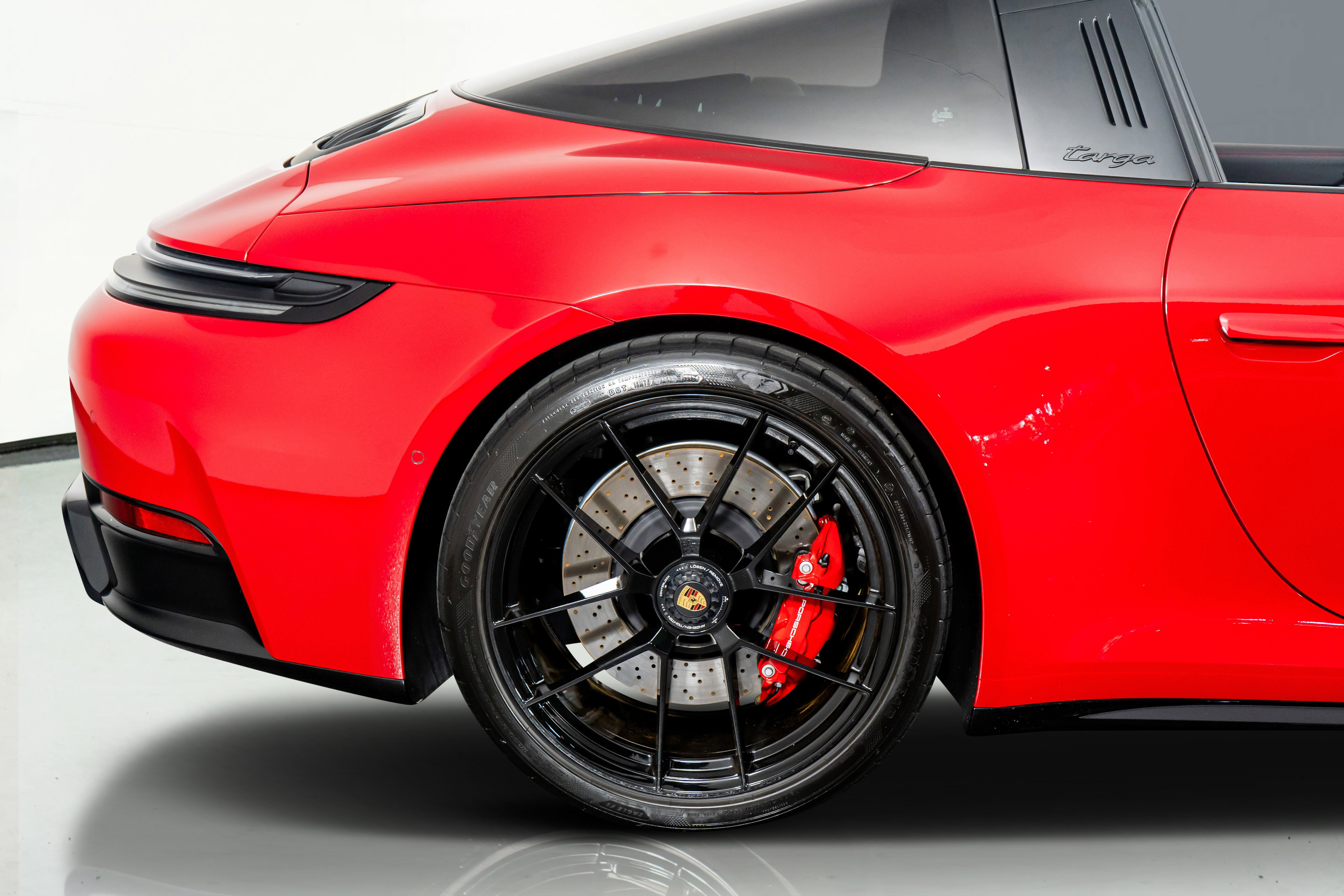 Used 2026 Porsche 911 Targa 4 GTS w/ Premium Package image 10