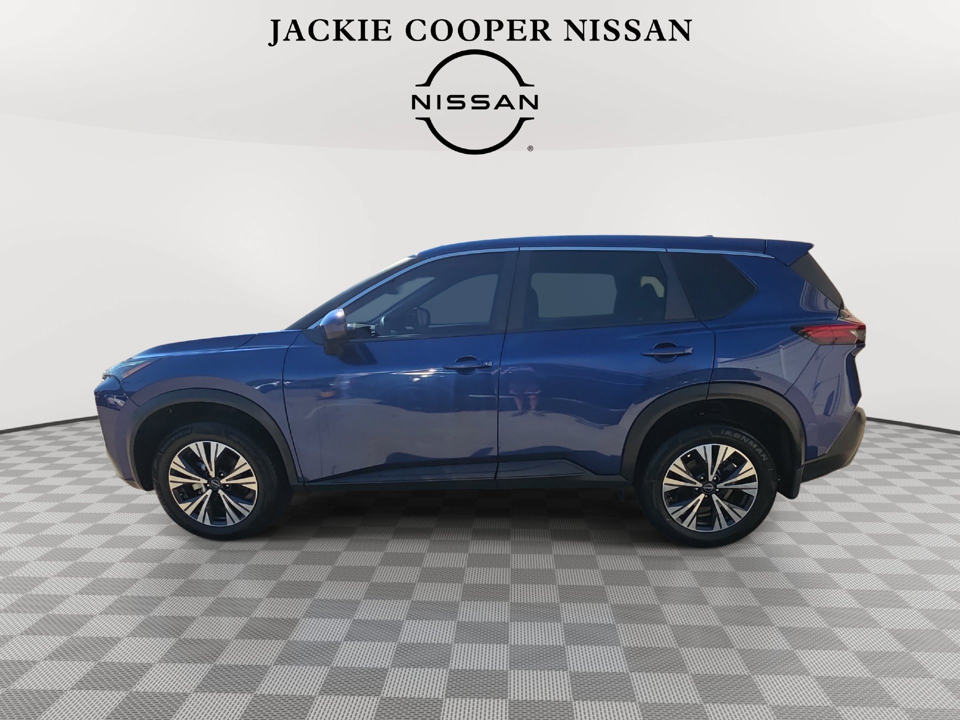 Used 2023 Nissan Rogue SV AWD/4WD image 8