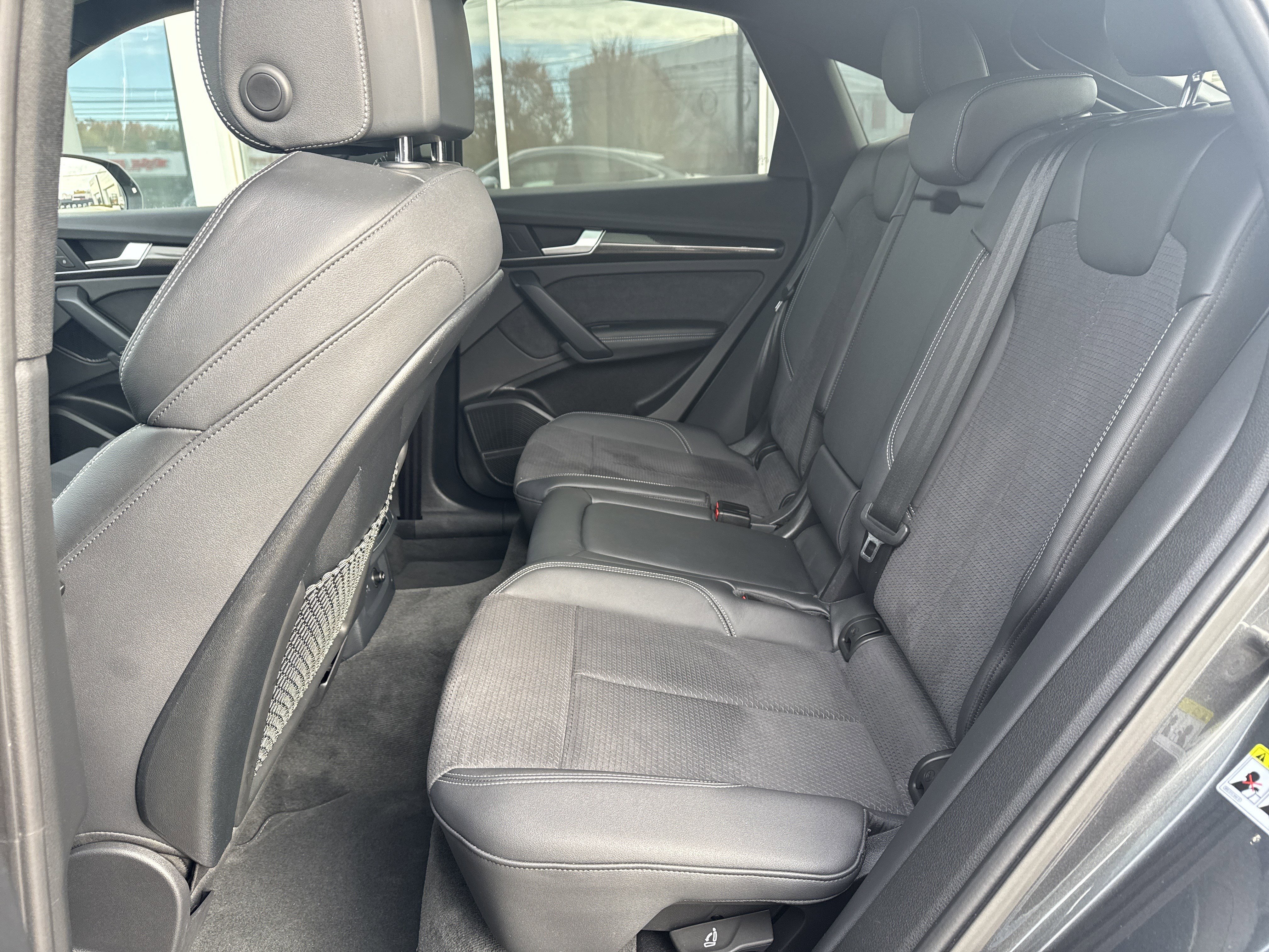 Used 2024 Audi SQ5 Premium Plus w/ Premium Plus Package image 25