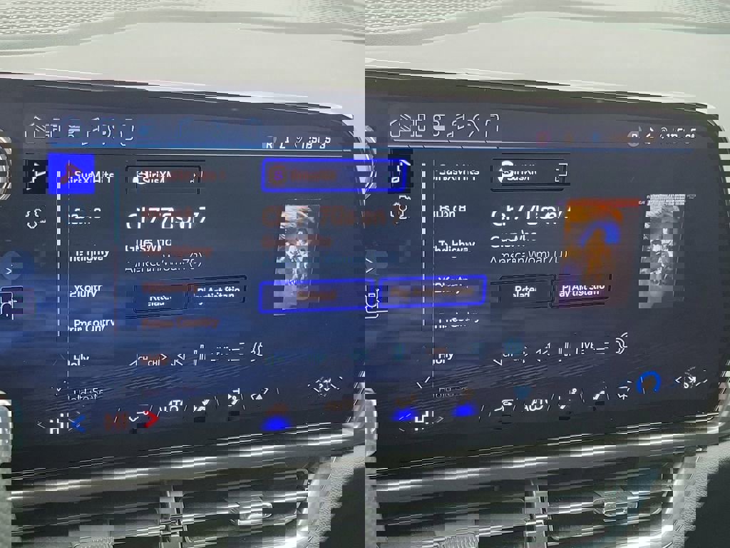 Used 2026 Chevrolet Equinox EV LT image 24