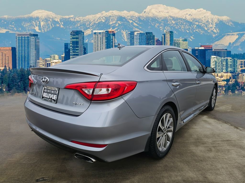 Used 2016 Hyundai Sonata Sport w/ Option Group 02 image 7