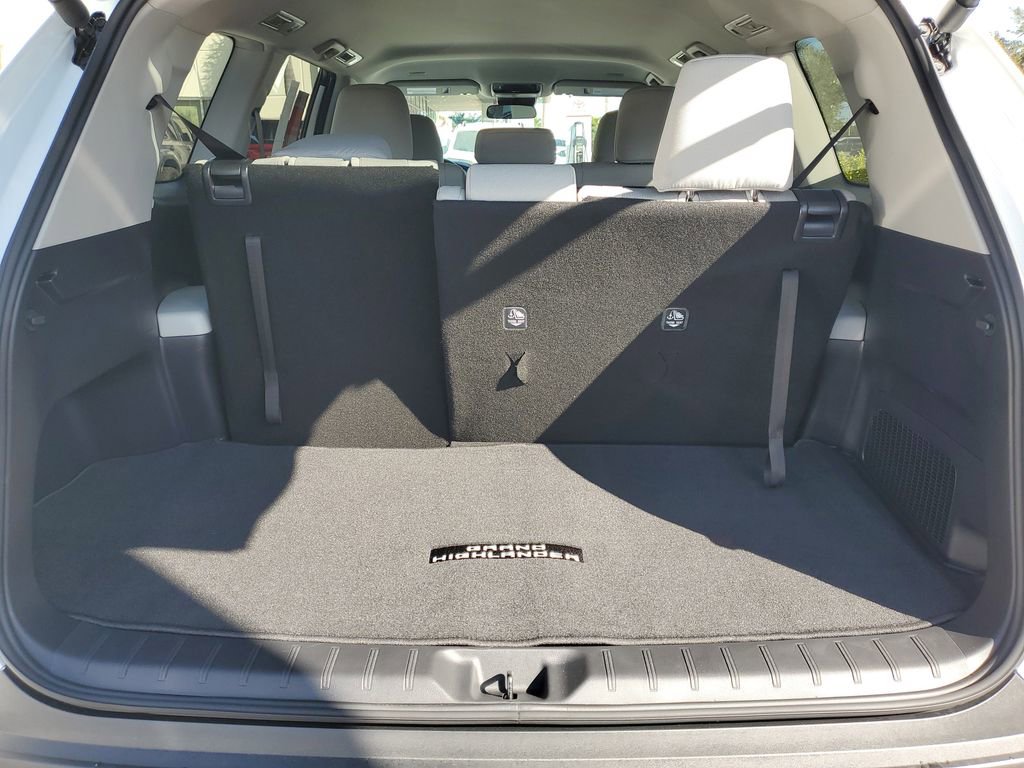 New 2026 Toyota Grand Highlander LE image 20