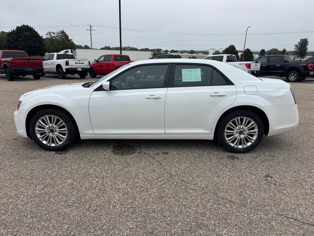Used 2014 Chrysler 300 S AWD/4WD image 2