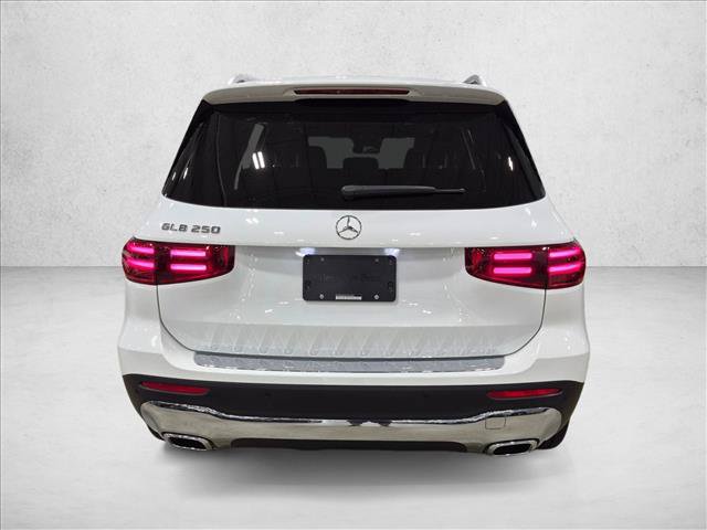 Used 2026 Mercedes-Benz GLB 250 image 7