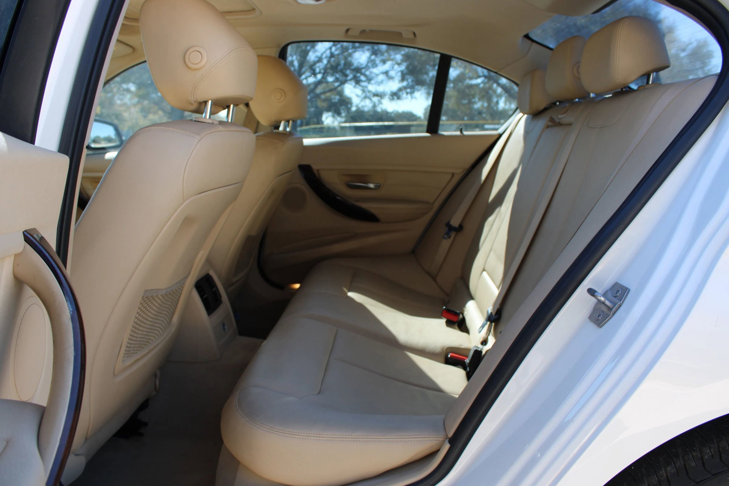 Used 2014 BMW 328i Sedan RWD image 6