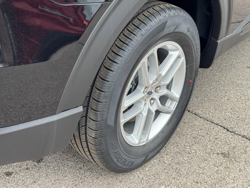 New 2026 Ford Explorer Active image 5