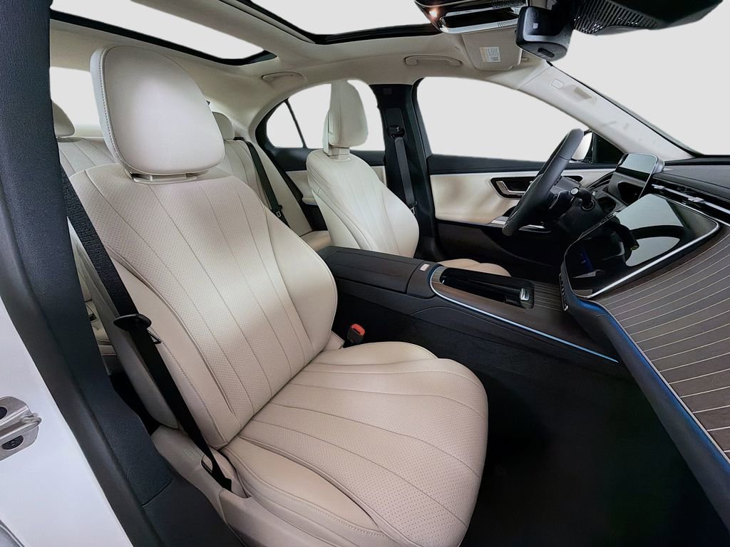 New 2026 Mercedes-Benz E 350 4MATIC Sedan image 30
