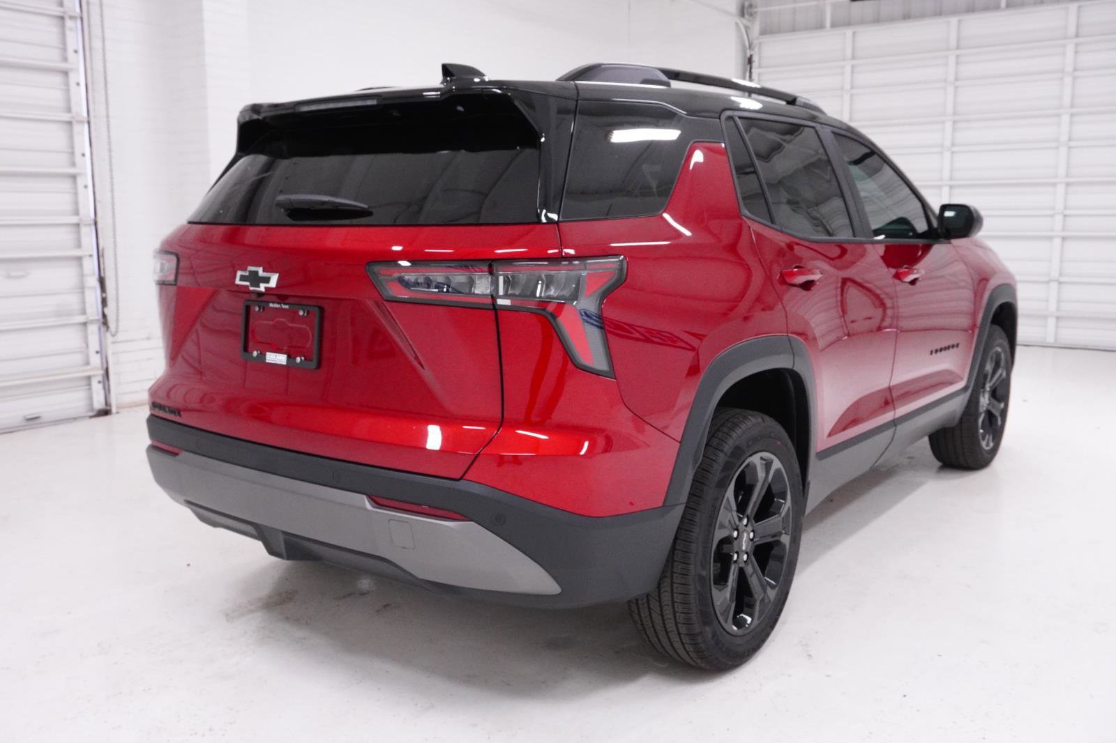 New 2026 Chevrolet Equinox LT w/ Midnight Edition image 5