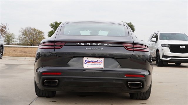 Used 2020 Porsche Panamera 4 image 8