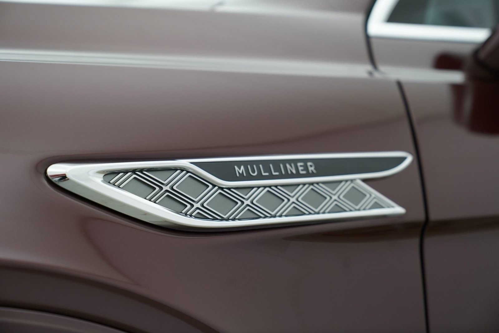 New 2026 Bentley Bentayga Extended Wheelbase AWD/4WD image 4