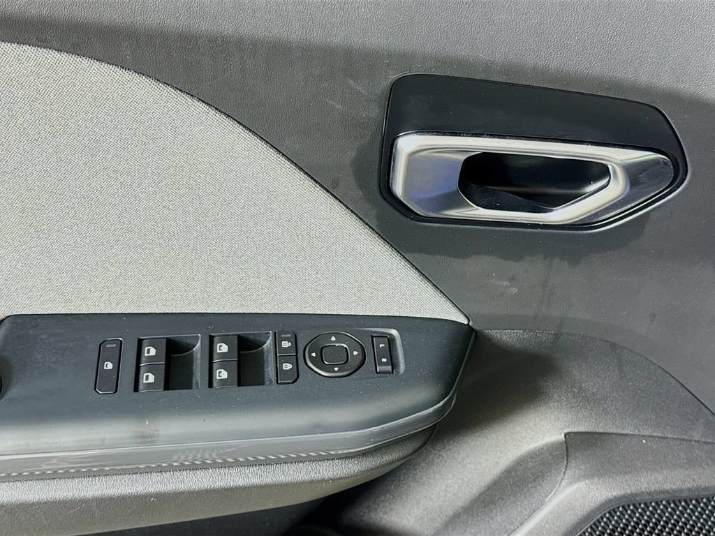 Certified 2025 Kia K4 EX FWD image 24