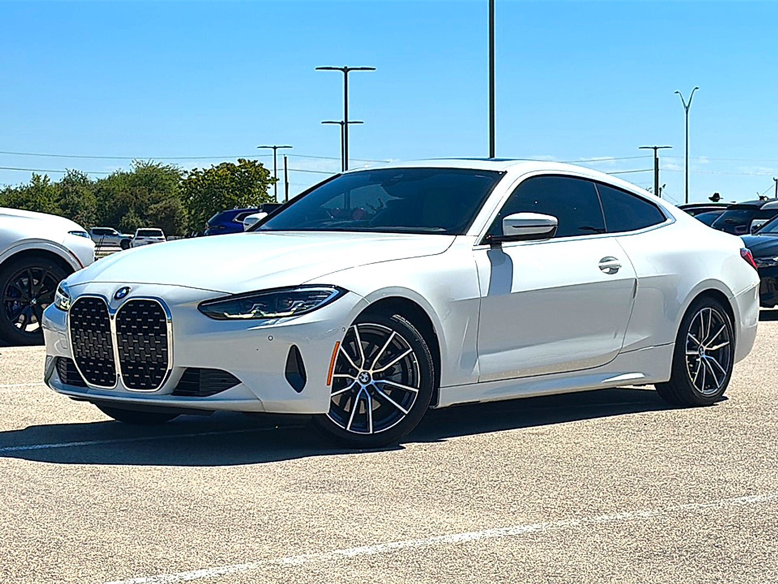 Used 2024 BMW 430i Coupe w/ Premium Package RWD image 2